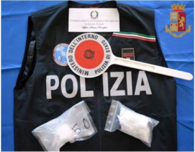 Lamezia Terme. Oltre 100 grammi di cocaina in auto: arrestata una coppia images Lamezia Terme. Oltre 100 grammi di cocaina in auto: arrestata una coppia