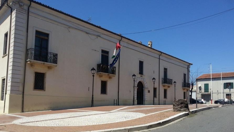 Appalti pilotati a Crotone, si dimette il funzionario del Comune di Isola Capo Rizzuto 