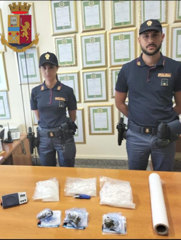 Vibo, intensificati i controlli: un arresto per spaccio e 5 segnalazioni al Prefetto per droga images Vibo, intensificati i controlli: un arresto per spaccio e 5 segnalazioni al Prefetto per droga