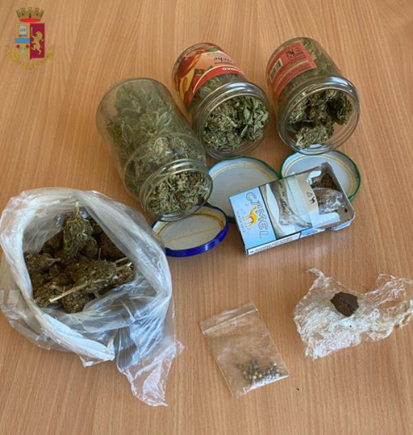 images Vibo, intensificati i controlli dalla Polizia: arrestato un uomo per spaccio di droga