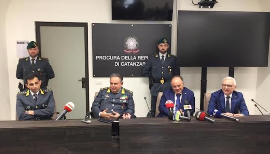 Blitz nel Lametino, Gratteri: "Un'operazione importante che ha colpito un sodalizio criminale molto pericoloso" images Blitz nel Lametino, Gratteri: "Un'operazione importante che ha colpito un sodalizio criminale molto pericoloso"