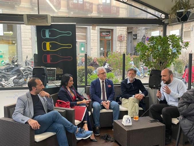 Catanzaro, Confedilizia incontra il candidato a sindaco Donato per parlare del settore immobiliare images Catanzaro, Confedilizia incontra il candidato a sindaco Donato per parlare del settore immobiliare