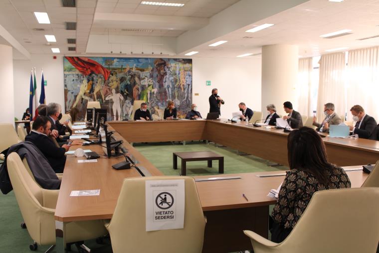 Consiglio regionale. Nuova seduta mercoledì 10 marzo: ci sarà la legge sui precari  images Consiglio regionale. Nuova seduta mercoledì 10 marzo: ci sarà la legge sui precari