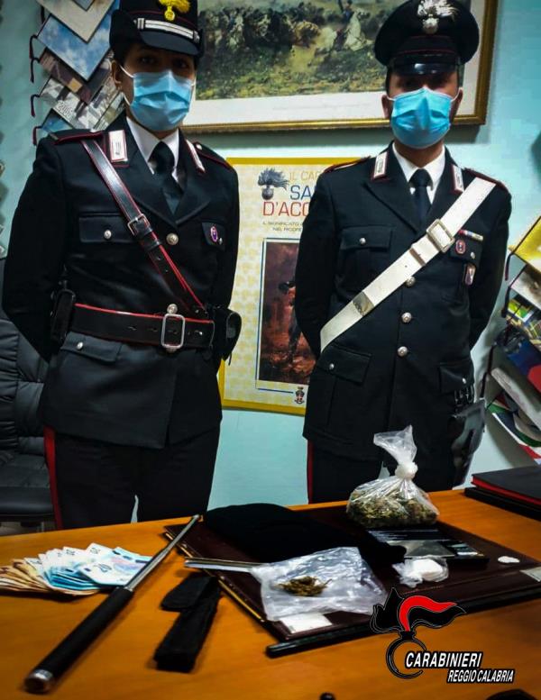 Controlli anti-covid. Marijuana e cocaina in casa: un arresto a Palmi. Locali chiusi a Sant'Eufemia e Sinopoli images Controlli anti-covid. Marijuana e cocaina in casa: un arresto a Palmi. Locali chiusi a Sant'Eufemia e Sinopoli