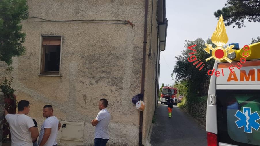 Cosenza. Esalazioni tossiche da una vasca di mosto d'uva: 4 morti e un ferito grave (I NOMI) images Cosenza. Esalazioni tossiche da una vasca di mosto d'uva: 4 morti e un ferito grave (I NOMI)