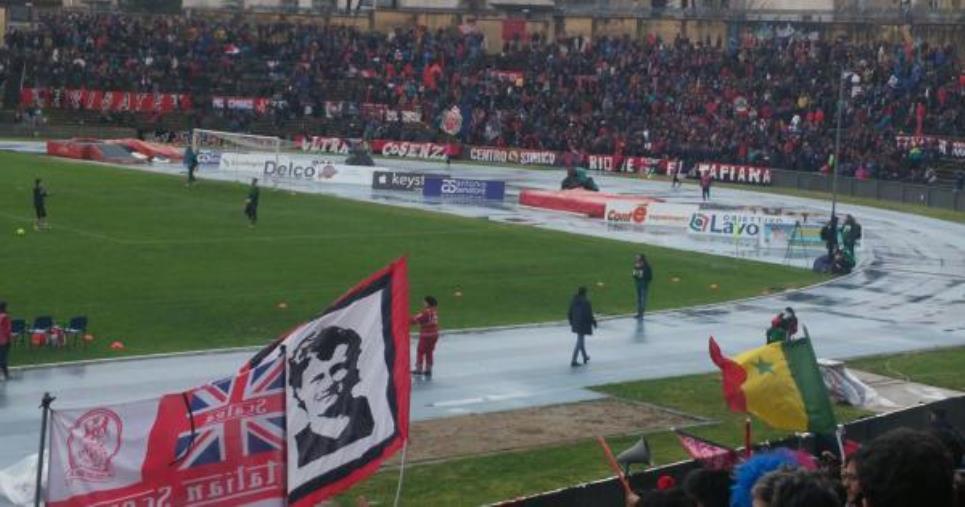 Calcio violento. Assolti ultras giallorosso e tifoso rossoblu rimasti coinvolti nella partita Cosenza-Catanzaro del 14 febbraio 2016 images Calcio violento. Assolti ultras giallorosso e tifoso rossoblu rimasti coinvolti nella partita Cosenza-Catanzaro del 14 febbraio 2016