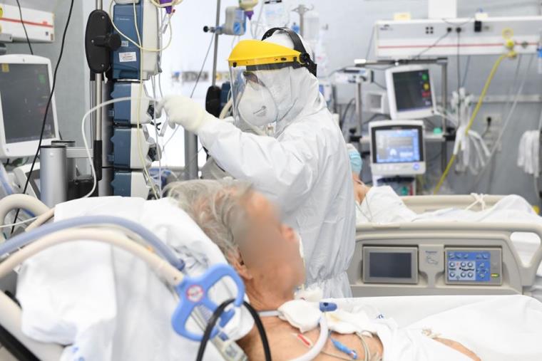images Verso il nuovo monitoraggio. In Calabria reparti di area medica e terapia intensive in sovraccarico 