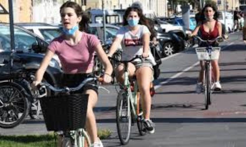 Fase 2. A due italiani su tre preoccupa più la crisi economica che la salute images Fase 2. A due italiani su tre preoccupa più la crisi economica che la salute