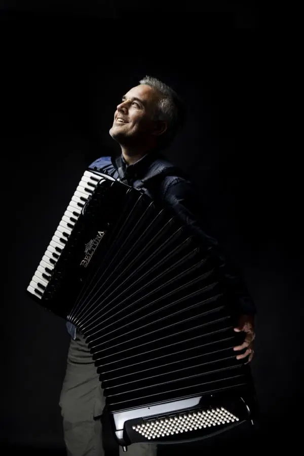 images Amici della Musica, a Catanzaro il viaggio in musica del Duo Mètro  