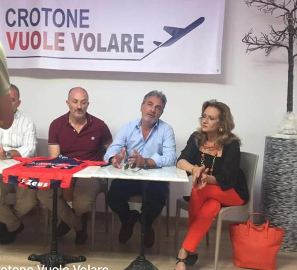 Aeroporto Sant'Anna. "Crotone Vuole Volare" chiede un incontro lo sviluppo infrastrutturale del territorio images Aeroporto Sant'Anna. "Crotone Vuole Volare" chiede un incontro lo sviluppo infrastrutturale del territorio