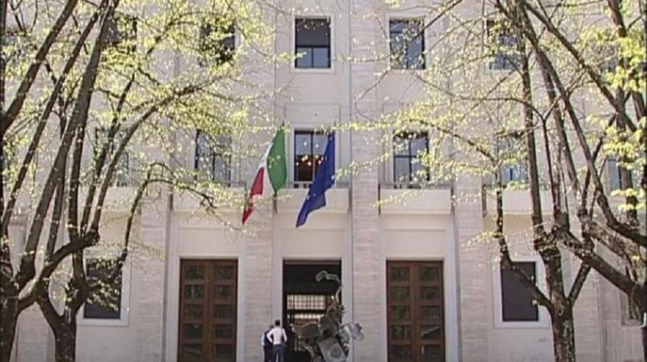 images Prefettura Cosenza, varato il documento operativo per la ripresa dell'attività scolastica 