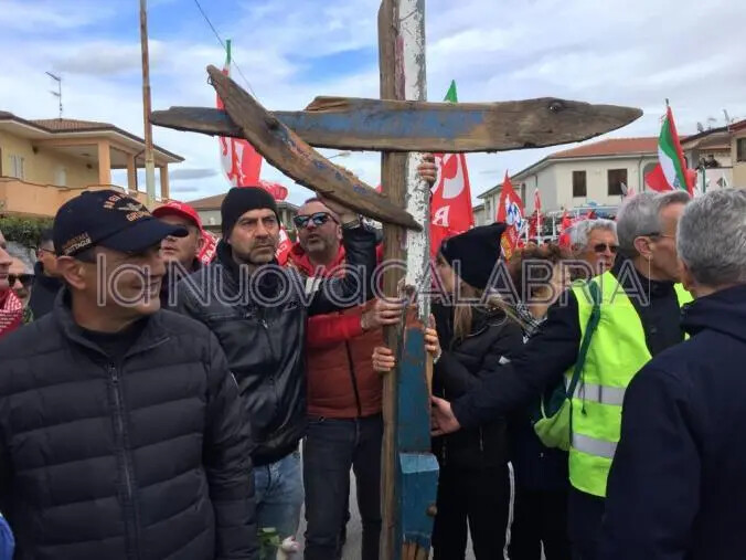images Naufragio migranti, al corteo Cecilia Strada: "La politica rinsavisca"