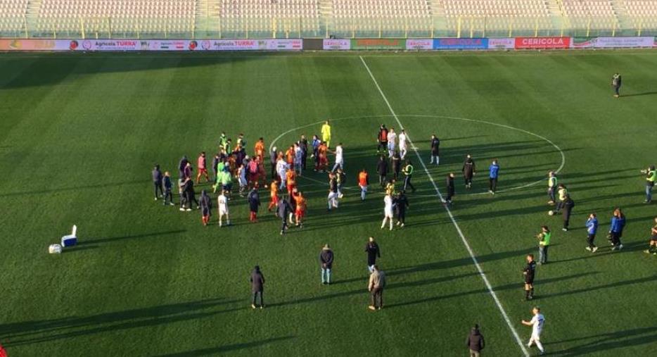 images Catanzaro vs Ternana: 2-1 finale. Le Aquile vincono meritatamente e violano l'imbattibilità della capolista