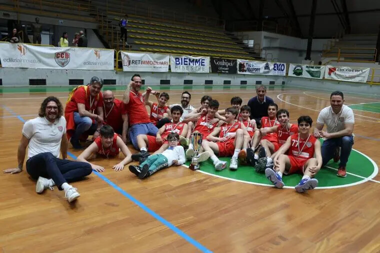 Basket, la Ccb vince il Campionato Regionale Under 15 images Basket, la Ccb vince il Campionato Regionale Under 15