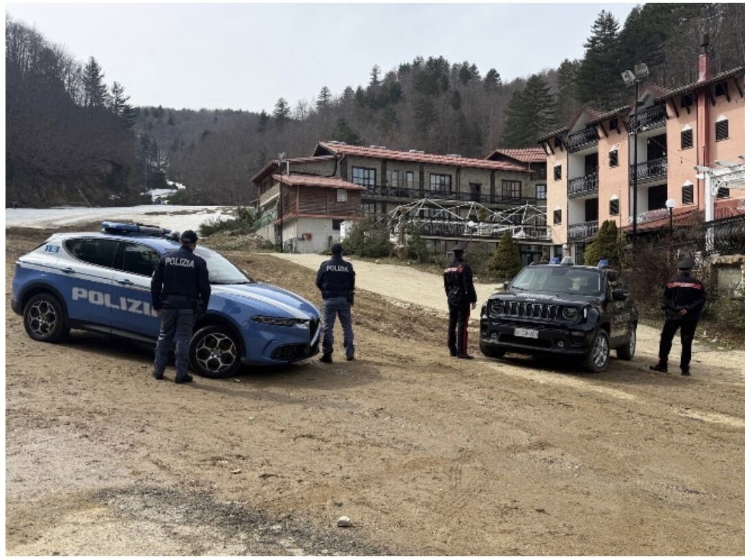 images Crotone, la Polizia sospende due attività commerciali di Cotronei