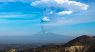 UNICAL - Etna, l’eruzione del 2015 registrata anche nella ionosfera