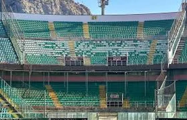 Il settore ospiti dello stadio "Renzo Barbera" resterà chiuso per la gara col Catanzaro