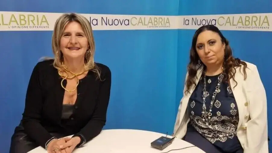 images Catanzaro, l'avv Rita Tulelli racconta 'Il fragile bullo': "Denunciate ragazzi, non siete soli"   