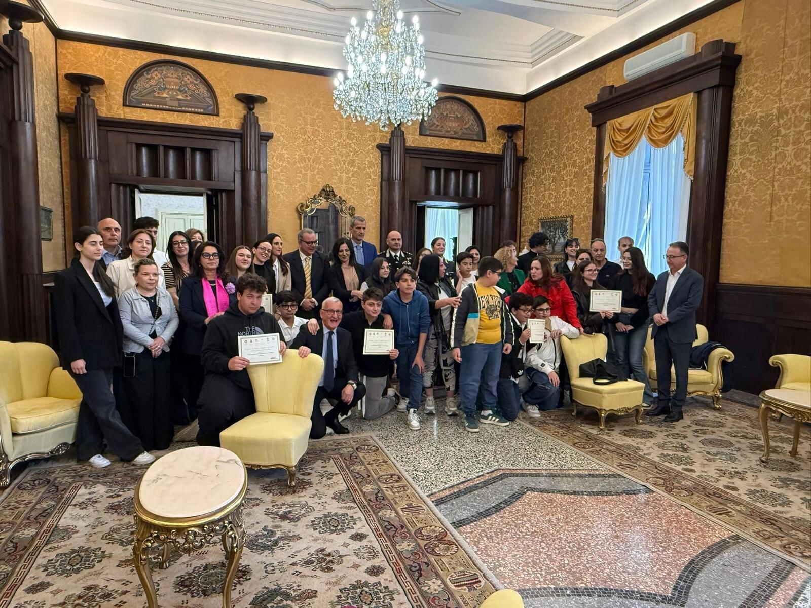 "Lo Stato, i cittadini e gli studenti", concluso in Prefettura il progetto di educazione alla legalità per le scuole di Catanzaro images "Lo Stato, i cittadini e gli studenti", concluso in Prefettura il progetto di educazione alla legalità per le scuole di Catanzaro