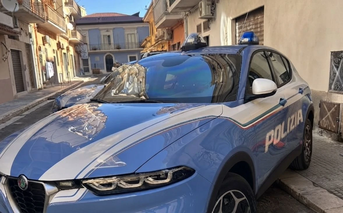 Hashish e marijuana nascosti in casa, denunciato un uomo a Crotone