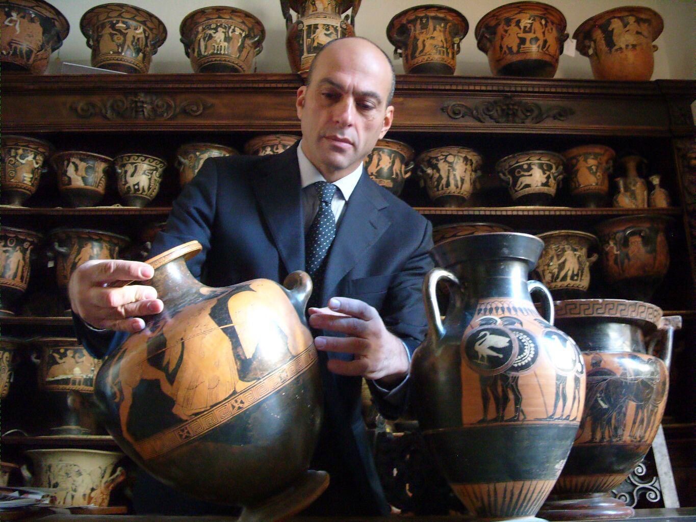 images Il collezionista Roberto Bilotti sulla mancata apertura dei musei di Rende