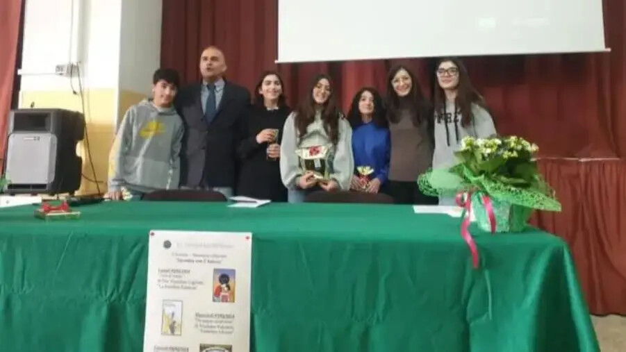 Gli Studenti dell'Ic Nord Est Manzoni di Catanzaro vincitori dei Giochi matematici d'Autunno images Gli Studenti dell'Ic Nord Est Manzoni di Catanzaro vincitori dei Giochi matematici d'Autunno