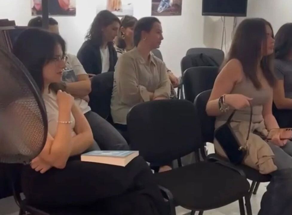 images  Catanzaro, il piacere di leggere e condividere con il Reading Club "In Soffitta"