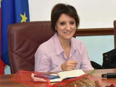 Catanzaro, De Francesco (Pd): "Ennesima aggressione a dirigente scolastico, il Governo non li lasci soli" images Catanzaro, De Francesco (Pd): "Ennesima aggressione a dirigente scolastico, il Governo non li lasci soli"