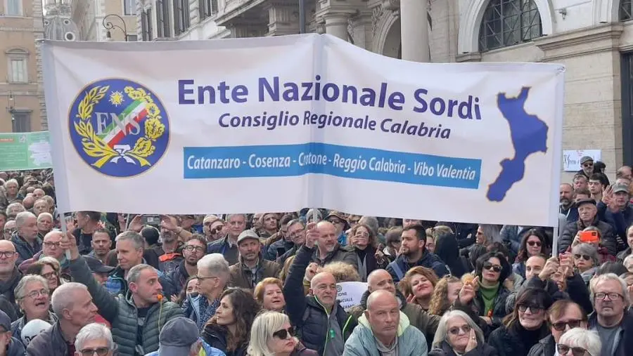images "I sordi in piazza": successo della manifestazione a Roma, presente anche la Calabria