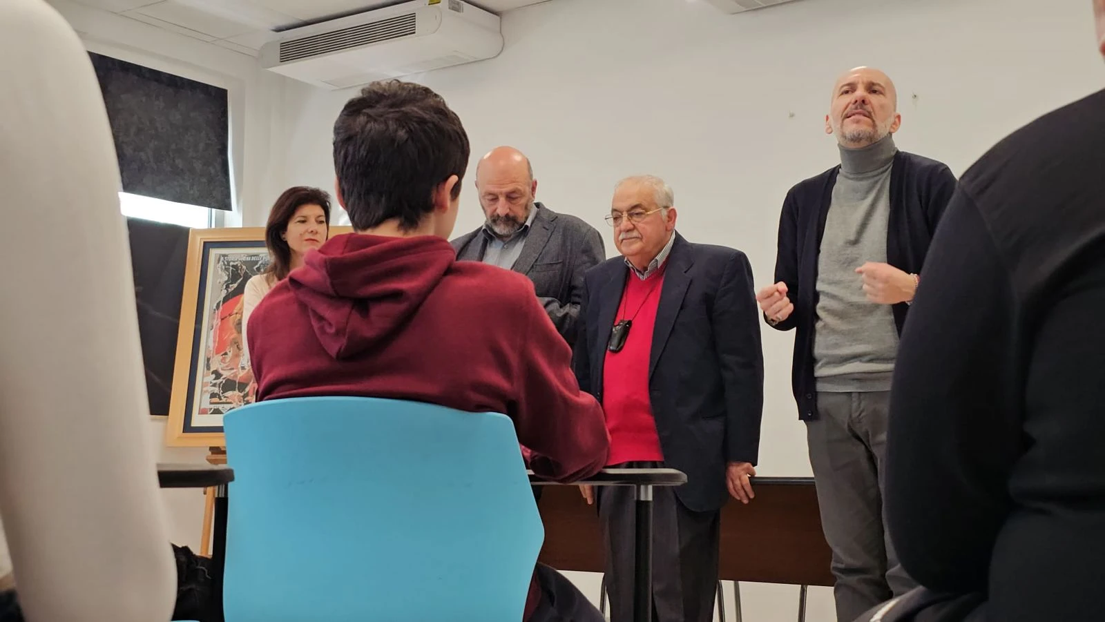 Il Vivarium delle arti accende Squillace Lido: il Liceo Artistico celebra Mimmo Rotella 