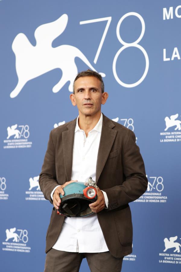 Festival di Venezia. Frammartino, regista di origini calabresi, riceve il Premio speciale della giuria (TUTTI I PREMIATI)  images Festival di Venezia. Frammartino, regista di origini calabresi, riceve il Premio speciale della giuria (TUTTI I PREMIATI)
