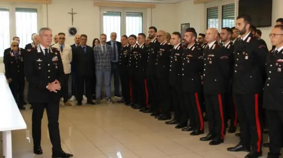 images Il Generale di Brigata Riccardo Sciuto in visita ai Carabinieri di Locri