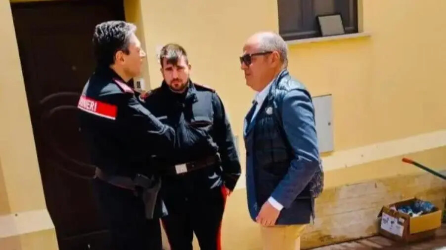 Fuga di gas a Settingiano, il grazie del sindaco ai vigili del fuoco e ai carabinieri images Fuga di gas a Settingiano, il grazie del sindaco ai vigili del fuoco e ai carabinieri