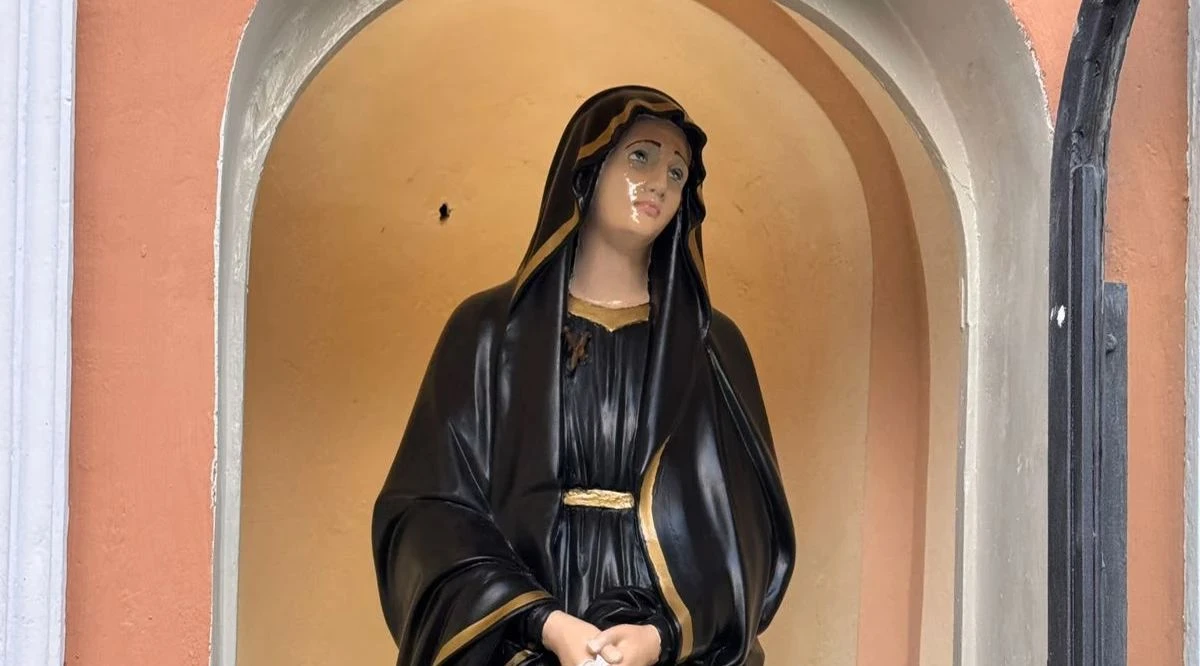 Pianopoli, restaurata l’antica conella della Madonna Addolorata: un dono alla comunità di Francesca Casale