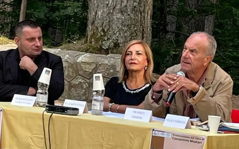 Taverna ricorda Costantino Mustari attraverso la sua ultima opera letteraria “Padre” images Taverna ricorda Costantino Mustari attraverso la sua ultima opera letteraria “Padre”