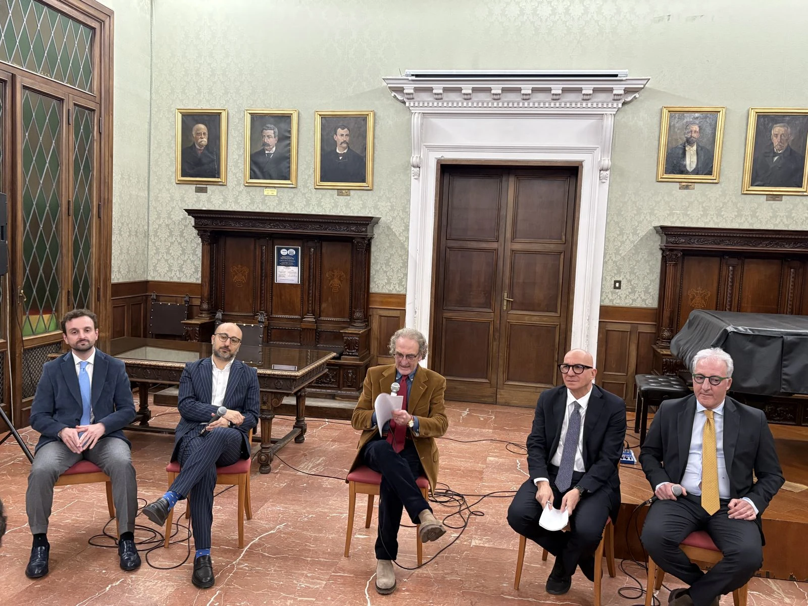 Catanzaro, duello pubblico sul Referendum: “Giudice terzo” contro “equilibrio dei poteri”