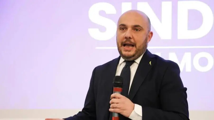 Mimmo Lucano condannato, Barcaiuolo (FdI): “Modello Riace simbolo di gestione inadeguata”
images Mimmo Lucano condannato, Barcaiuolo (FdI): “Modello Riace simbolo di gestione inadeguata”