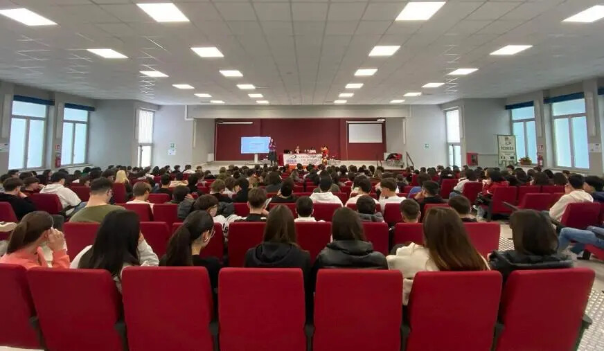 Al via l'attività di prevenzione dell'Ispettorato del Lavoro di Cosenza nelle scuole images Al via l'attività di prevenzione dell'Ispettorato del Lavoro di Cosenza nelle scuole