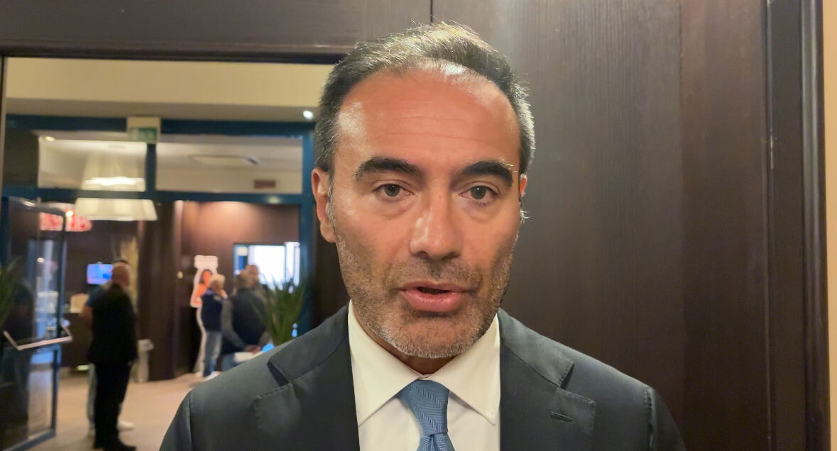 Sasso lancia Futuro Nazionale in Calabria e punge Occhiuto: “Senza di noi il centrodestra perde” images Sasso lancia Futuro Nazionale in Calabria e punge Occhiuto: “Senza di noi il centrodestra perde”