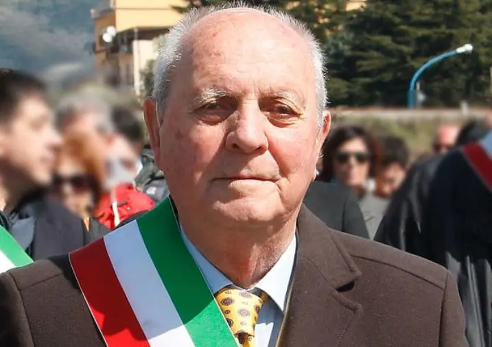 images Maida piange l’ex sindaco Amantea, l’ultimo saluto di De Nisi