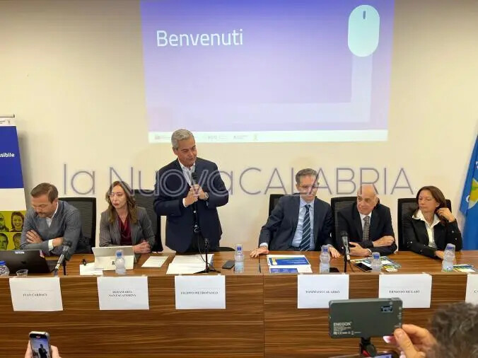 images La Regione Calabria presenta “DigitAbile”: inclusione e abbattimento delle barriere nel mondo digitale 