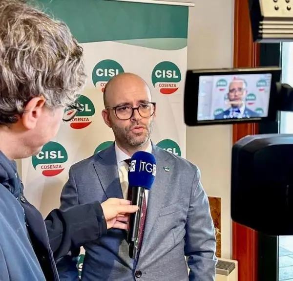 RSU Cosenza, Sapia: "Grande risultato per la CISL, grazie a chi ha creduto nella partecipazione" images RSU Cosenza, Sapia: "Grande risultato per la CISL, grazie a chi ha creduto nella partecipazione"