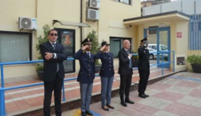 Crotone, l’omaggio dell'Arma alla Polizia per la tragica scomparsa di Angelo Scarpati a Napoli