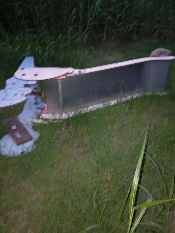 images Catanzaro, Silipo: "Ecco le condizioni disastrose del parco giochi del quartiere Cava"