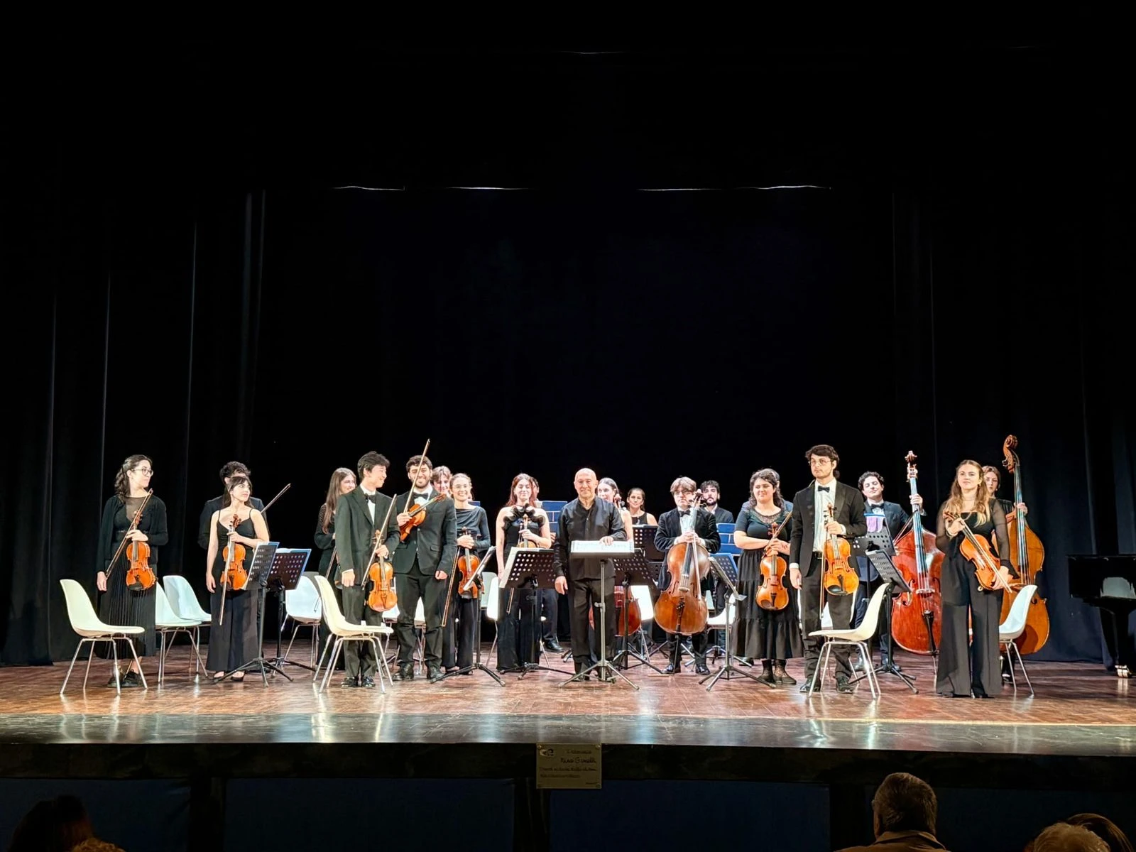 AMA Calabria, l’Orchestra Accademia Teatro della Scala e Ruben Micieli conquistano il pubblico di Catanzaro
