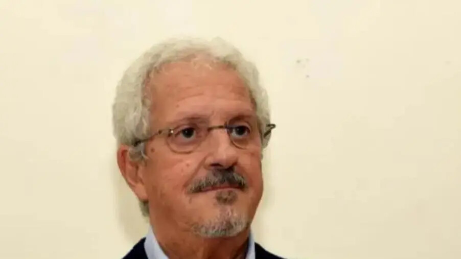 images A Roma l’arte di Umberto Falvo si offre al pubblico: forza capace di travalicare i confini della materia 