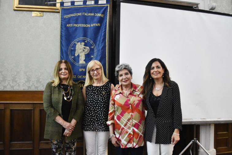 images “Violenza Assistita – Aspetti e ripercussioni all’interno della famiglia”, l'incontro della Fidapa di Catanzaro