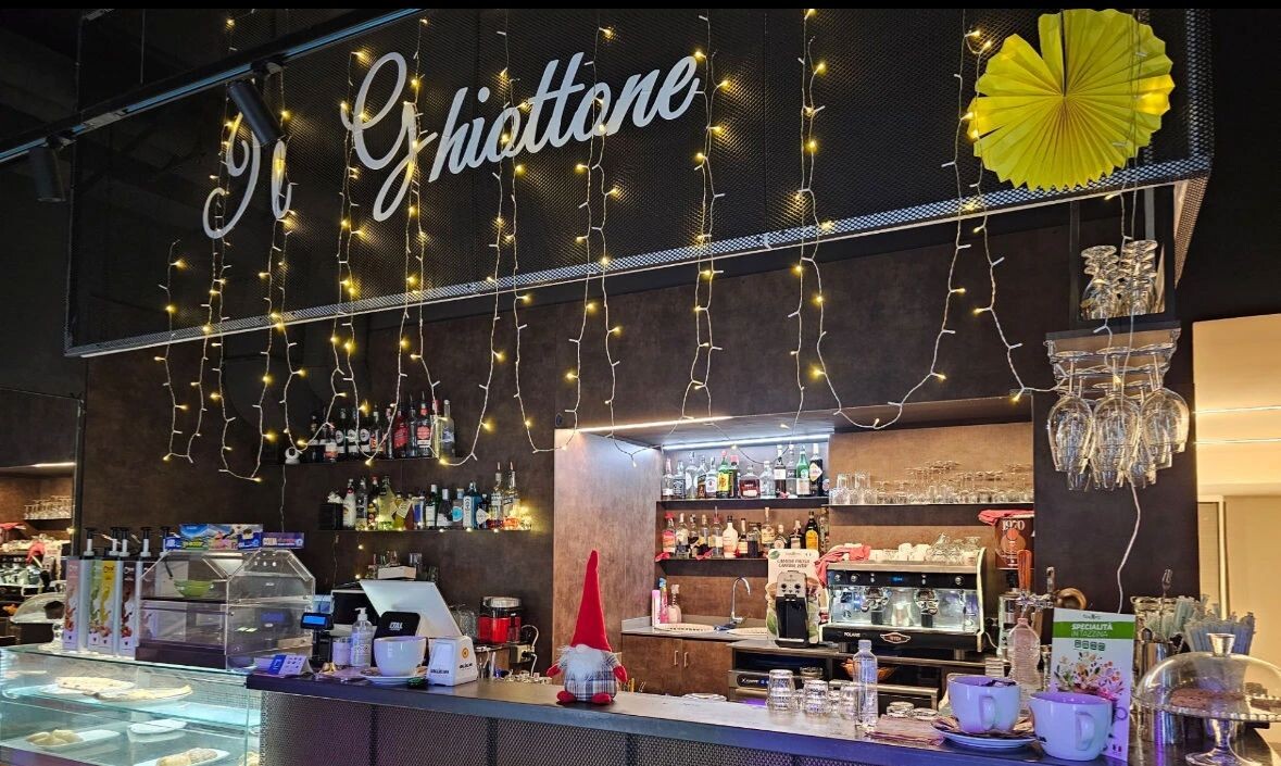 images Nel centro di Catanzaro Il Ghiottone 4.0: cucina mediterranea, pizza e format serali