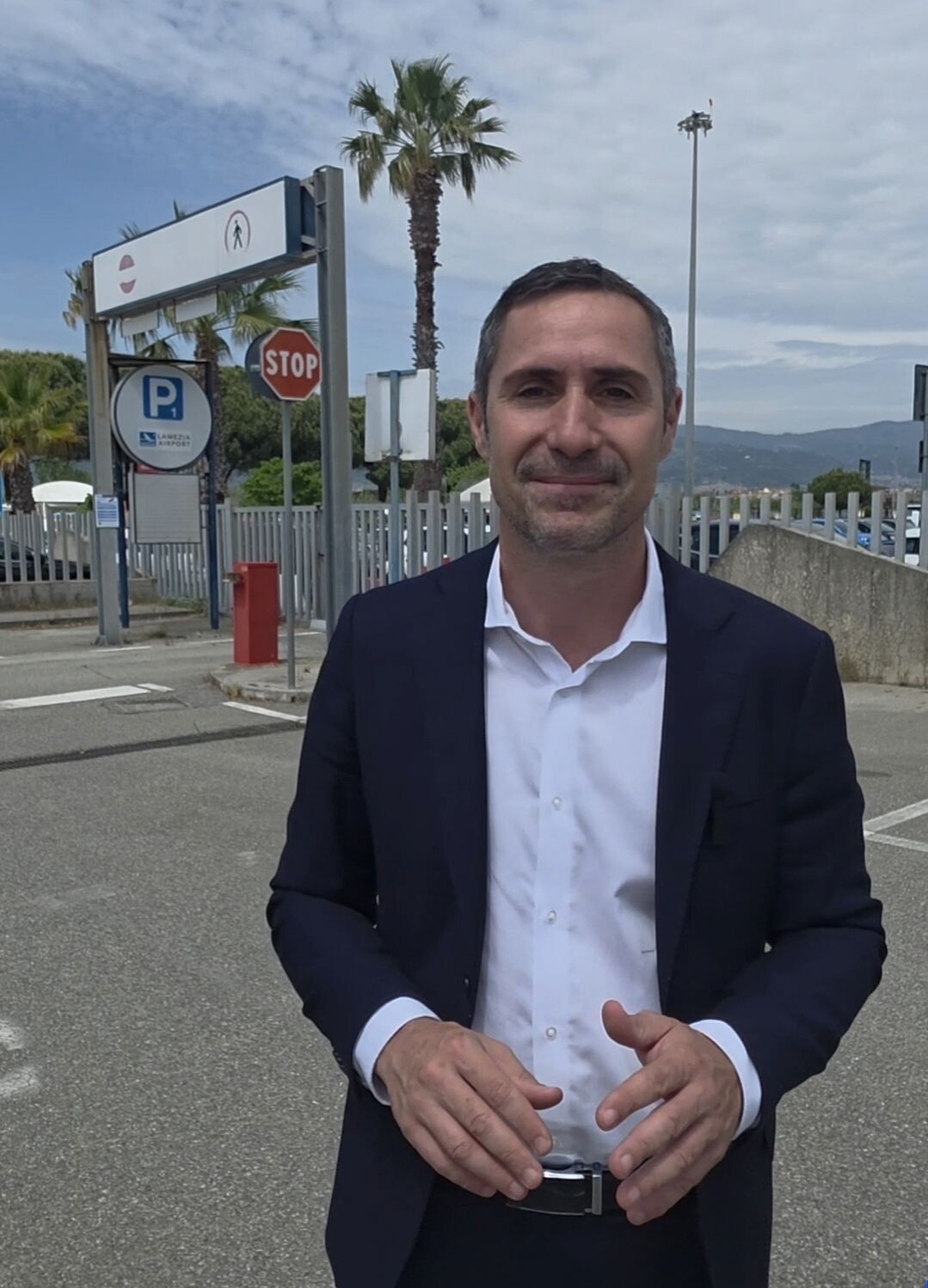 images Gestione parcheggi aeroporto di Lamezia, Alecci (PD): "C'è qualcosa che non convince fino in fondo"