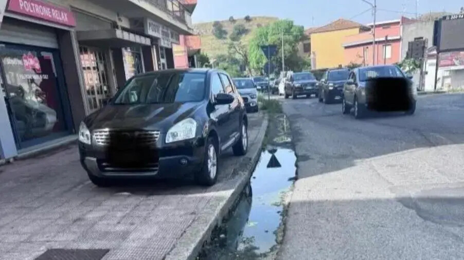 images Catanzaro, i consiglieri di Azione denunciano: “Fogna a cielo aperto nel quartiere Santa Maria”